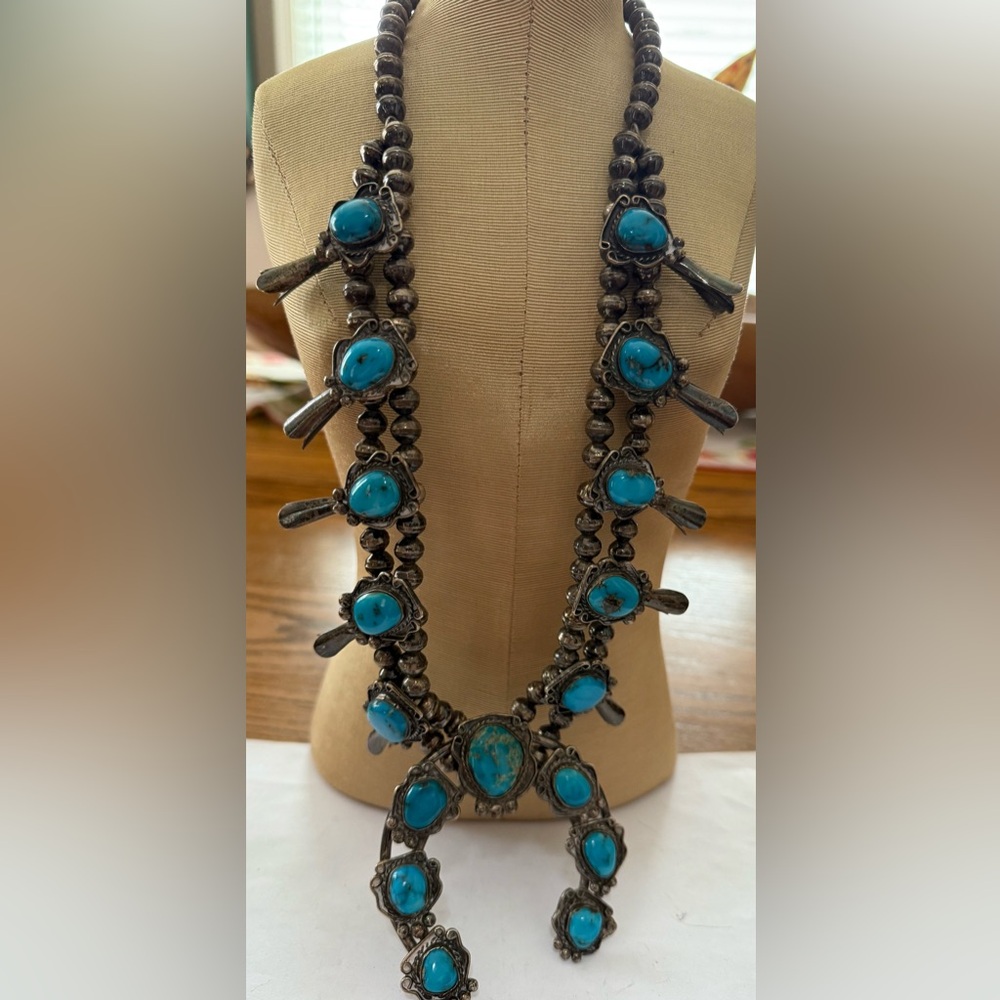 Vintage SQUASH BLOSSOM Native American Turquoise & Sterling Necklace